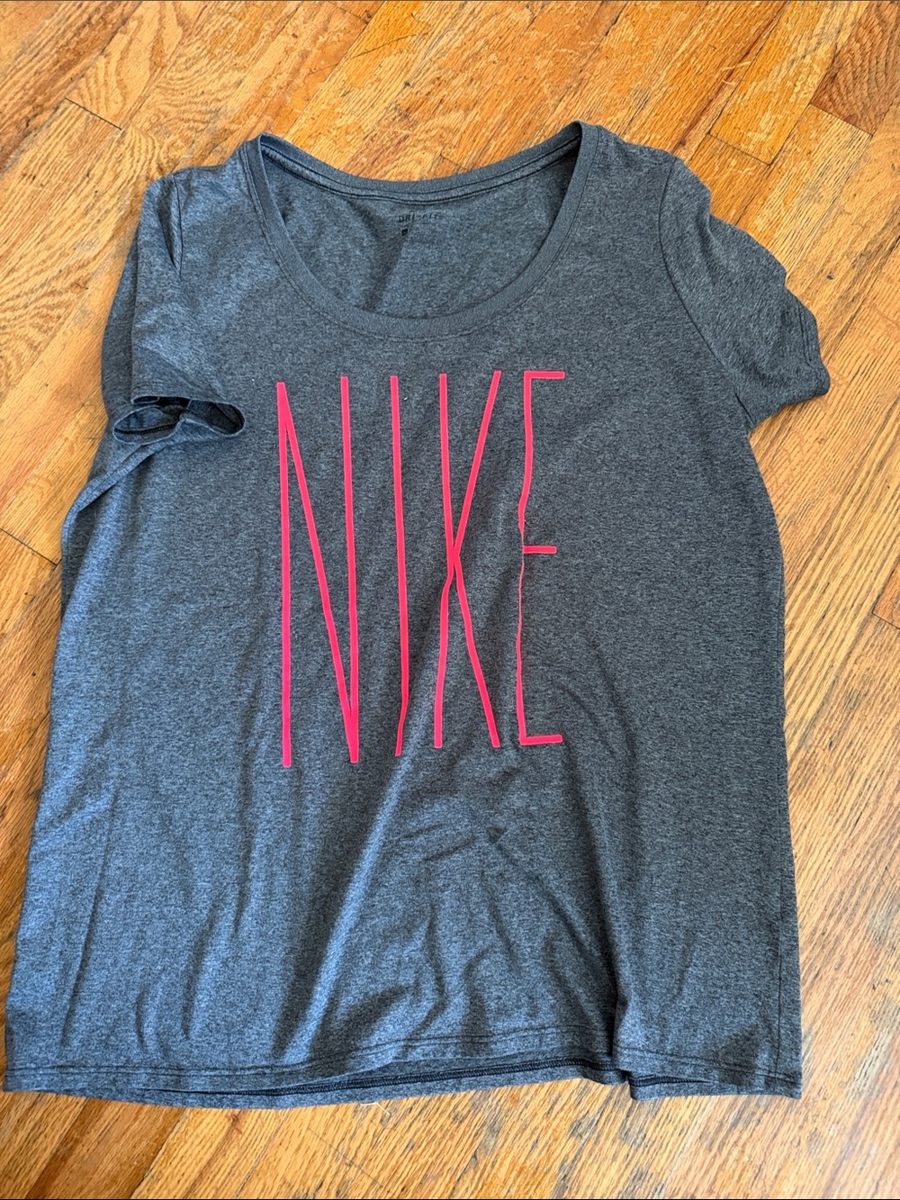 Nike Women’s Charcoal Short-Sleeve Tee with Pink Logo